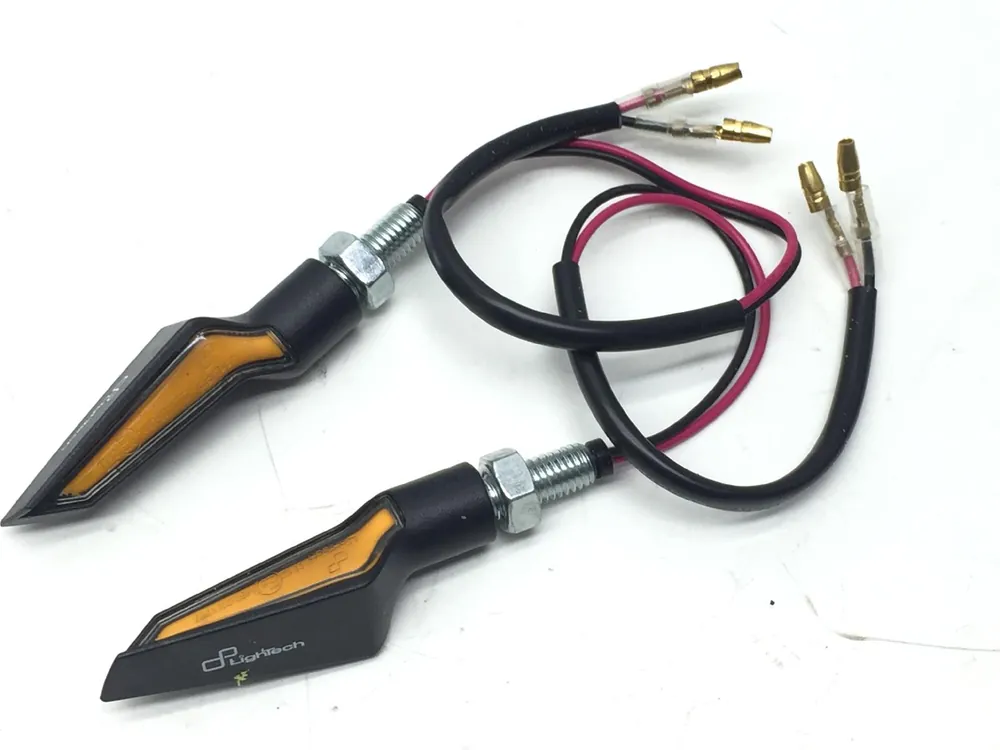 Lightech coppia indicatori frecce led fre931ner universali omologate moto Subito Disponibile