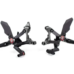 PEDANE ARRETRATE ALLUMINIO NERE GILLES TOOLING DUCATI STREETFIGHTER V4 / S 2020-2023- Miglior Prezzo