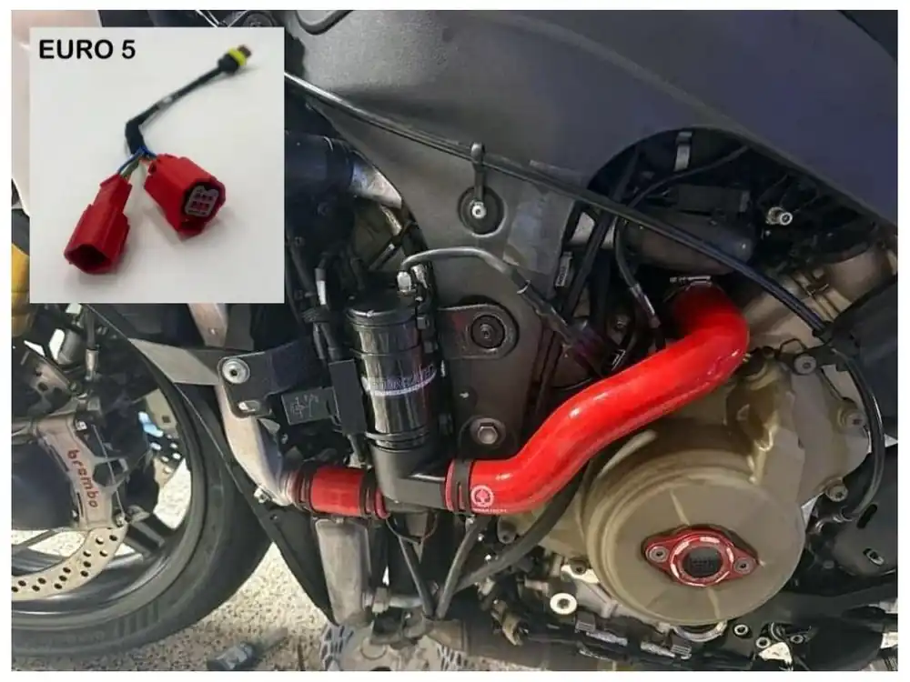 KIT POMPA ACQUA MAGGIORATA MONZATECH DUCATI PANIGALE V4 / S / R 2021-2024 EURO 5- Occasione Imperdibile