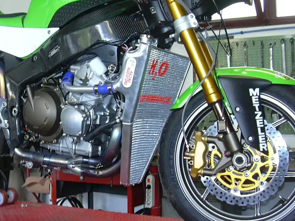 RADIATORE ACQUA MAGGIORATO H2O PERFORMANCE KAWASAKI ZX-6R 2005-2006 SCARICO OEM / LEO- Prezzo Ridotto