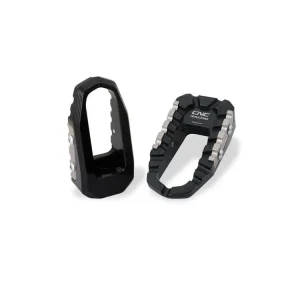 Offerta Lampo KIT POGGIAPIEDI PILOTA CNC RACING DUCATI HYPERMOTARD 821 2013-15-