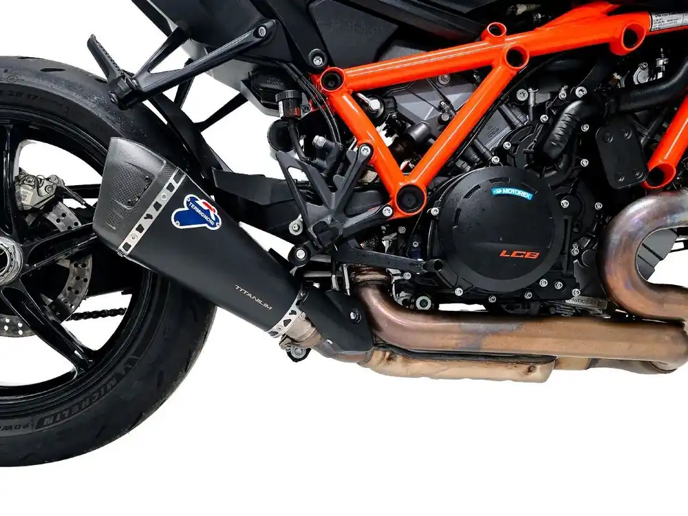 Prezzo Basso TERMINALE OMOLOGATO EU5+ TITANIO NERO TERMIGNONI KTM SUPER DUKE 1390 R 2024-2025-