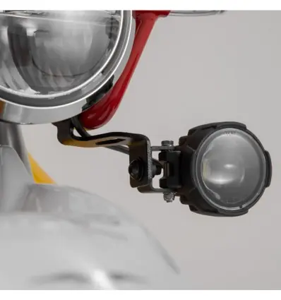 Novità Staffe per faretti SW-Motech su Moto Guzzi V85TT-