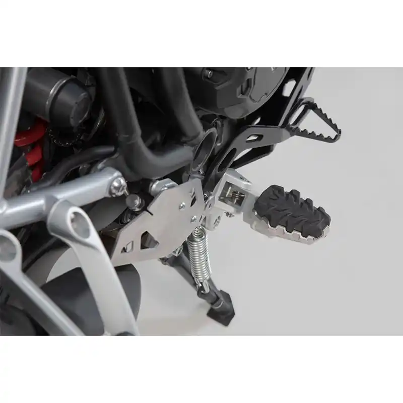 Must-Have Pedane passeggero Sw Motech Evo Tiger 900-
