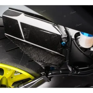 PARAFANGO POSTERIORE CARBONIO LUCIDO LIGHTECH YAMAHA TRACER 900 2018- Ultima Occasione