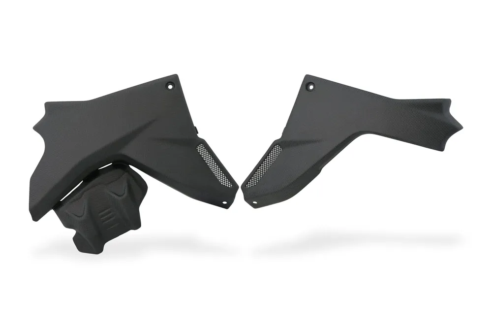 CNC RACING Cover laterali motore Ducati Multistrada V4 - Carbonio Soddisfatti O Rimborsati