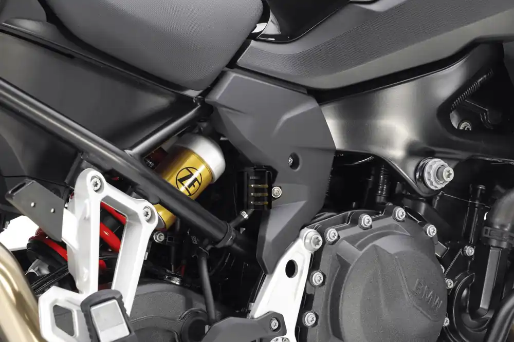 ISOTTA Protezione pompa freno per BMW F 800 GS 2024> Scelto Dai Clienti