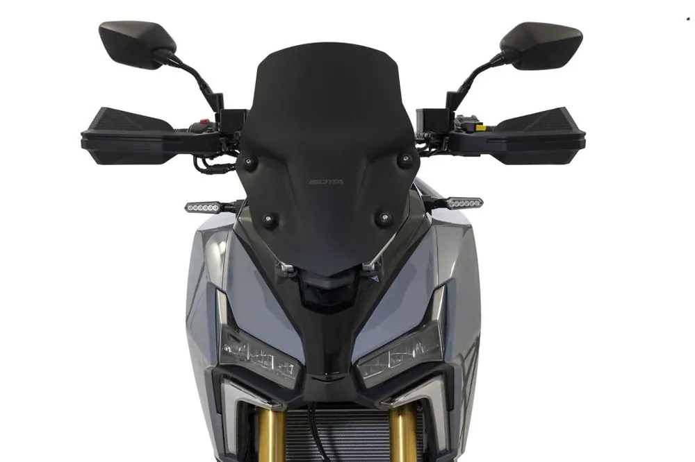Offerta ISOTTA Cupolino Sportivo per SYM ADX TG 400 2025 + ATTACCHI INCLUSI